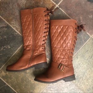 Quilted Lace-up Brown Boots